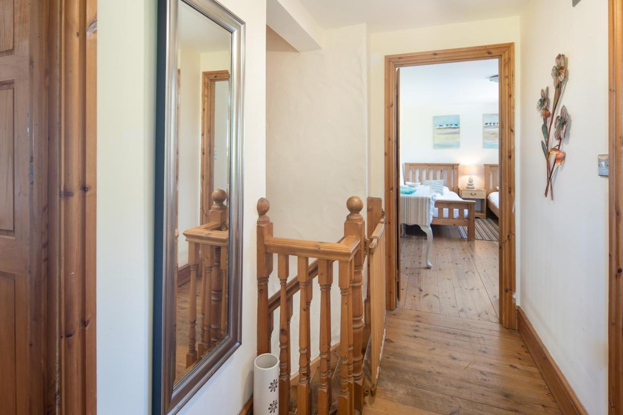 Wrth Y Nant Villa Saint Ishmaels  Екстериор снимка