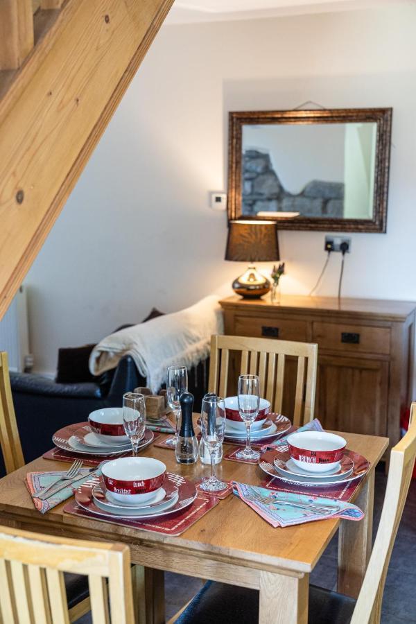 Wrth Y Nant Villa Saint Ishmaels  Екстериор снимка