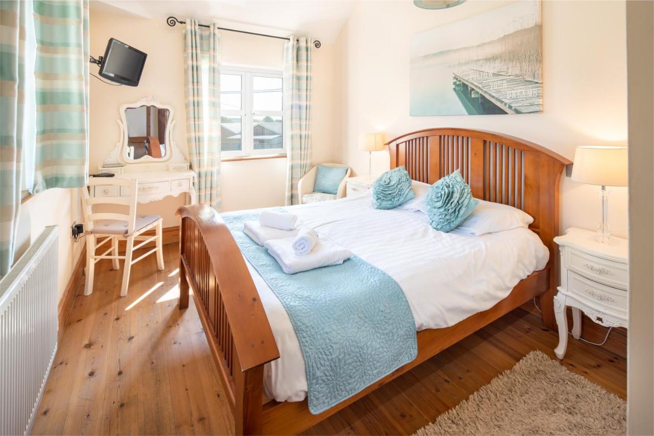 Wrth Y Nant Villa Saint Ishmaels  Екстериор снимка